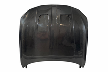 Carica l'immagine nel visualizzatore di Gallery, Cofano Carbonio BMW G22 / G23 / G26 BMW G22