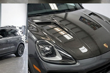 Carica l'immagine nel visualizzatore di Gallery, Cofano Carbonio Porsche Cayenne 2018-2023 9Y0.1 SUV / Coupe Porsche Cayenne
