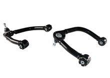 Bracci di controllo superiori anteriori Whiteline per Volkswagen Amarok 2H 4Motion — confezione completa
