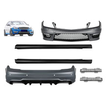 A design kit tipo C63 per Mercedes Classe C W204 berlina 2011-2013