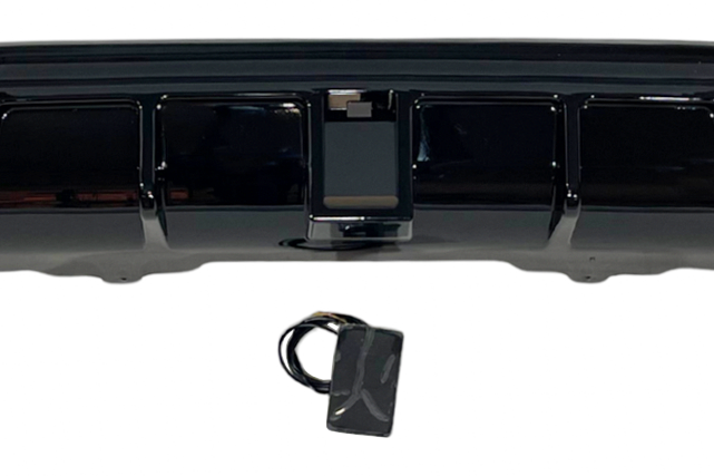 Diffusore Posteriore BMW E60 look M Performance Nero lucido Luce freno a led BMW E60,E61
