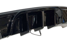 Load image into Gallery viewer, Diffusore Posteriore BMW E82 / E88 look M Performance Nero lucido Luce freno a led BMW E82,E88