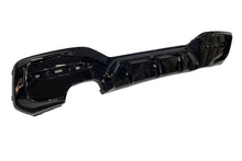 Carica l'immagine nel visualizzatore di Gallery, Diffusore Posteriore BMW F20 / F21 LCI Look M Performance Nero lucido BMW F20