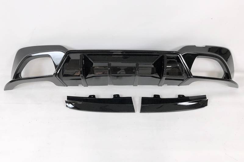Diffusore Posteriore BMW G20 / G21 Look M3 Competition Nero lucido BMW G20