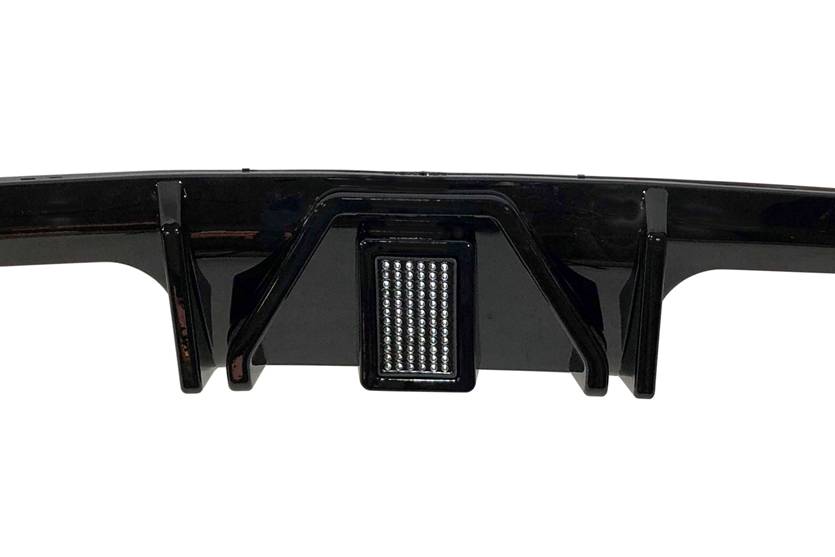 Diffusore Posteriore BMW G80 / G82 look M Performance Nero lucido Luce freno a led BMW G80