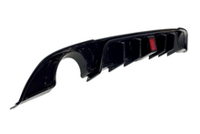 Carica l'immagine nel visualizzatore di Gallery, Diffusore Posteriore Volkswagen Golf 7.5 Nero lucido Volkswagen Golf 7