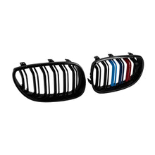 Carica l'immagine nel visualizzatore di Gallery, Griglie a doppia lamella in nero lucido con M decorazione per BMW Serie 5 E60 berlina, E61 Touring 2004-2010