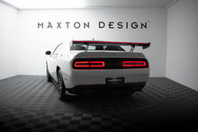 Spoiler in Carbonio + luce LED compatibili con Dodge Challenger Mk3 (2008-2023)