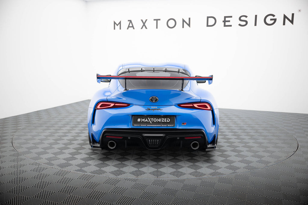 Spoiler in Carbonio + luce LED (montanti esterni) compatibili con Toyota Supra Mk5 (2019-)