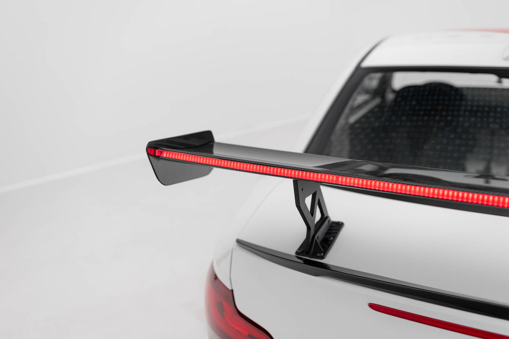 Spoiler in Carbonio V.1 + luce LED (montanti interni) compatibili con BMW 1M 1 M E82 (2007-2013)