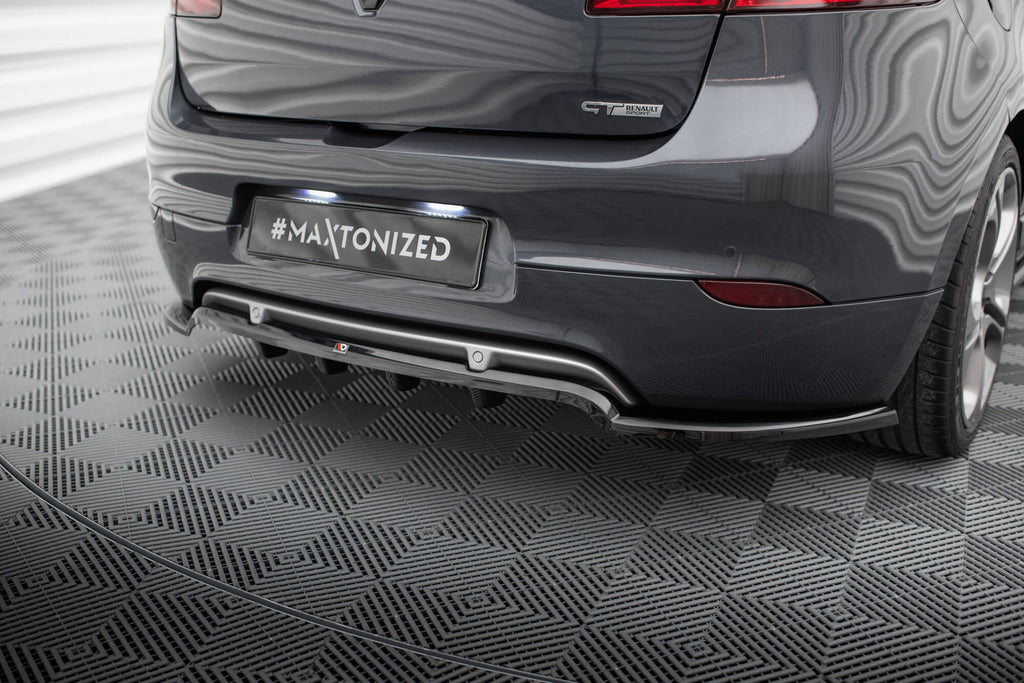 Splitter Posteriore Centrale con Barre Verticali Renault Megane GT Mk3 Facelift