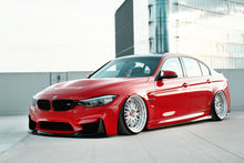 Load image into Gallery viewer, Frontale BMW M3 F80 con set Maxton Design in vetroresina
