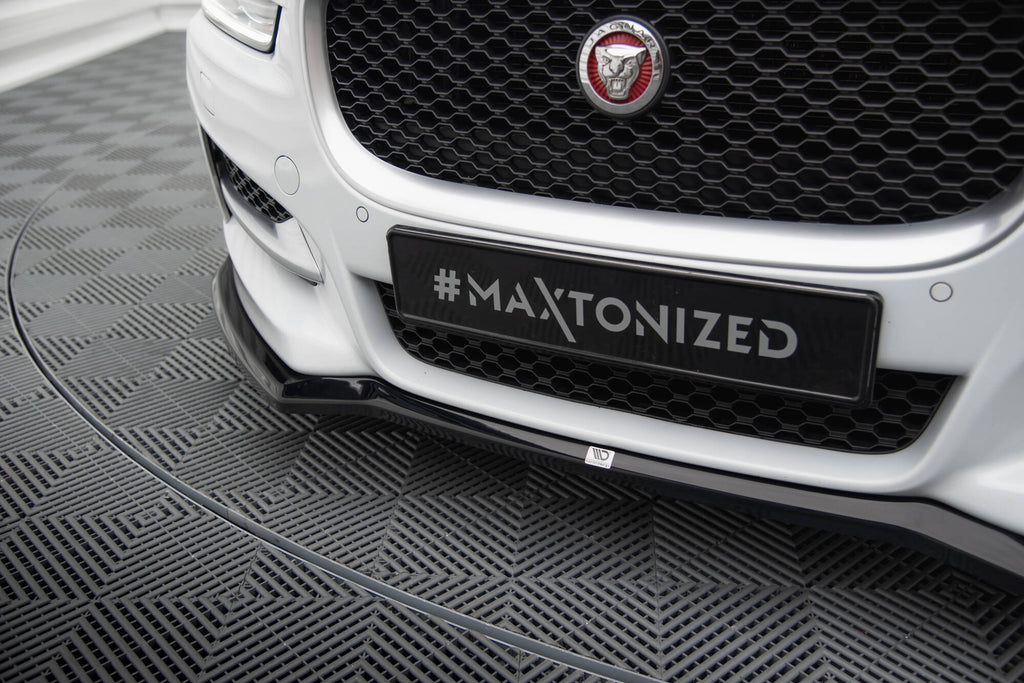 Lip Anteriore V.1 Jaguar XE R-Sport X760