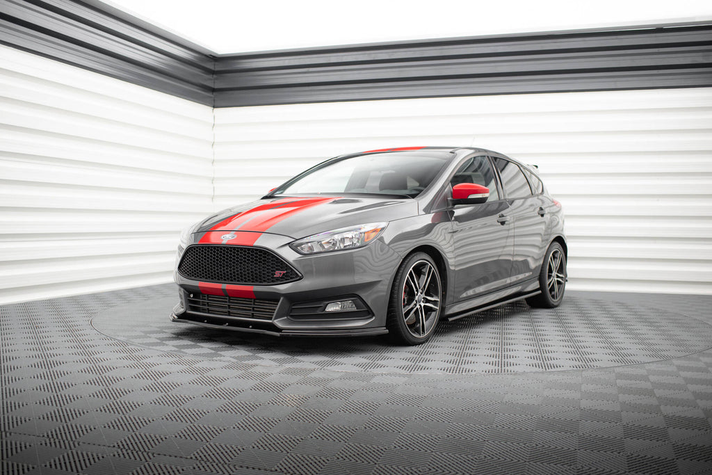 Lip Anteriore V.1 compatibile con Ford Focus ST Mk3 Facelift (2015-2018)