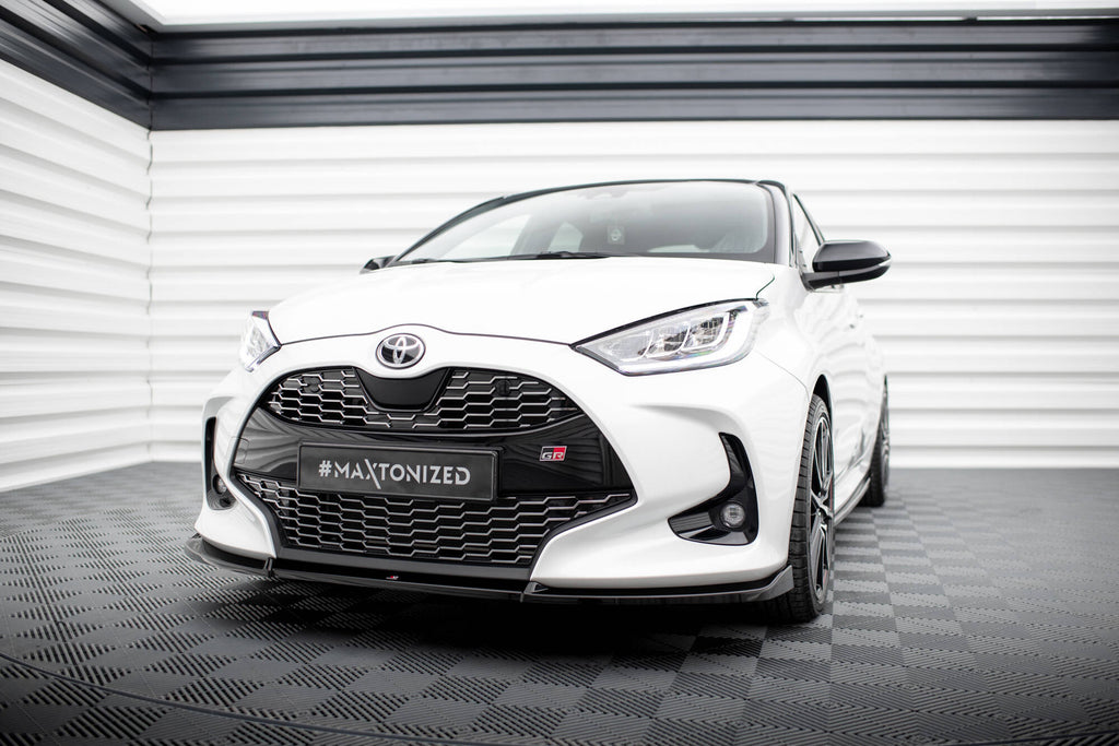 Lip Anteriore V.3 compatibile con Toyota Yaris GR Sport Mk4 (2019-)