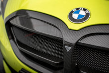 Load image into Gallery viewer, Griglia Anteriore Fibra di Carbonio Prepreg BMW Serie 1 F40 Maxton Design