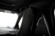Load image into Gallery viewer, Poggiatesta in Fibra di Carbonio Prepreg BMW Serie 1 M135i F40