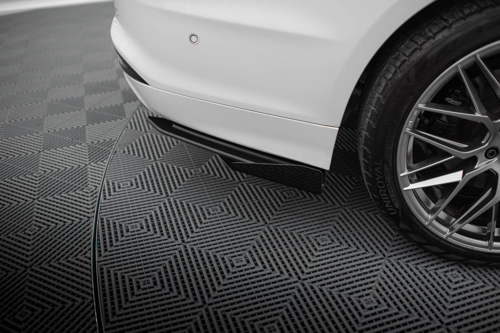 Dettaglio flap laterali posteriori Ford Fusion Sport Mk2 Facelift
