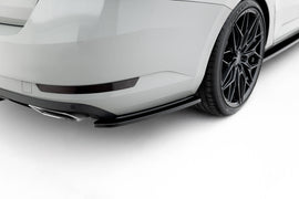Splitter Laterali Posteriori V.1 compatibili con Skoda Superb Mk3 (2015-2019)