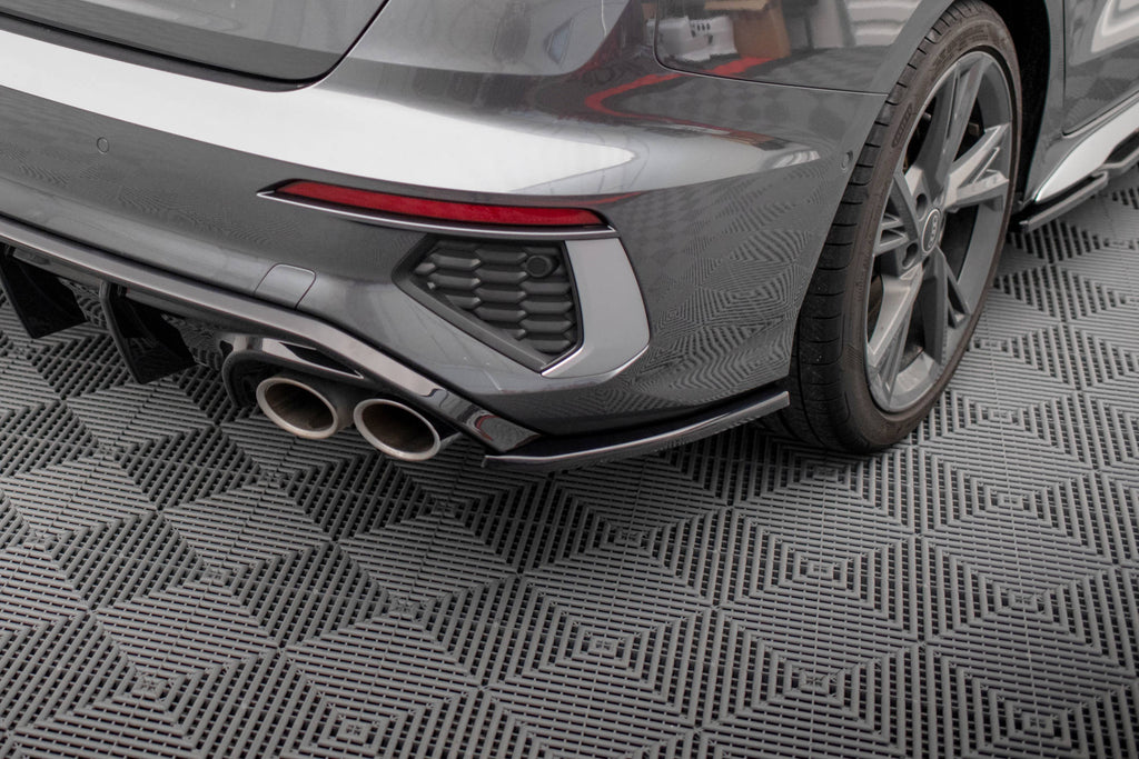 Splitter Laterali Posteriori V.2 Audi S3 Berlina 8Y Maxton Design