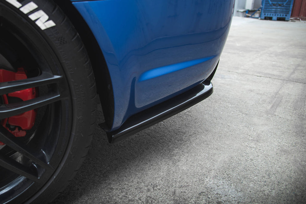 Splitter Laterali Posteriori V.2 compatibili con Audi RS4 Sedan B7 (2006-2008)