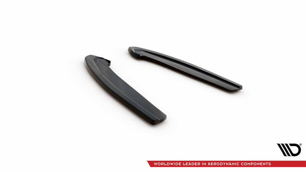 Splitter laterali posteriori V.5 montati su Ford Focus ST Station Wagon