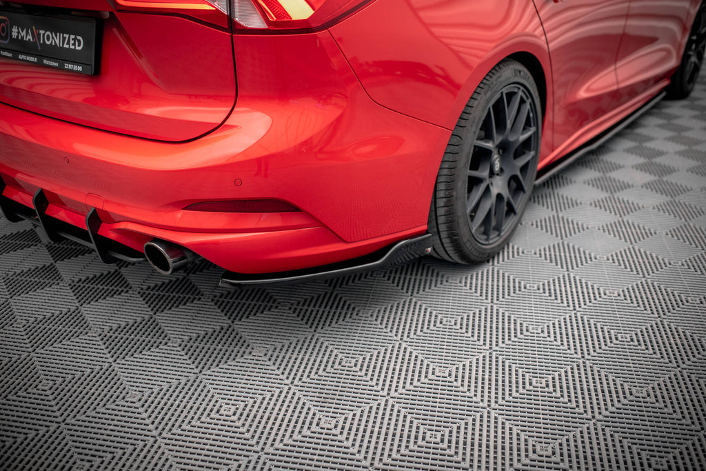 Splitter laterali posteriori V.6 Ford Focus Station Wagon ST Mk4