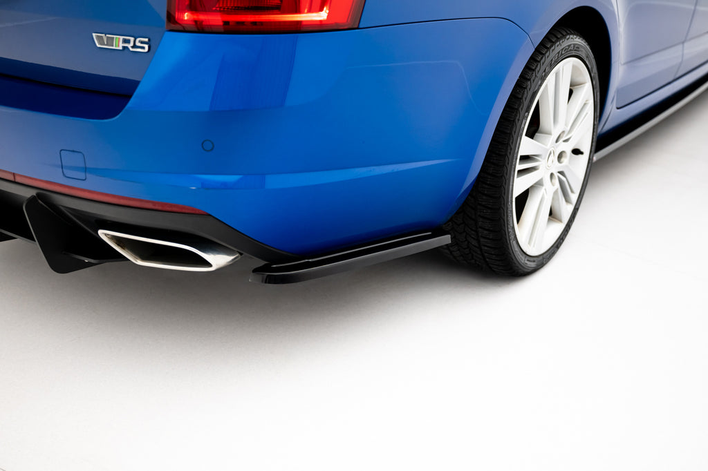Splitter Laterali Posteriori compatibili con Skoda Octavia RS Mk3 / Mk3 Facelift (2013-2019)
