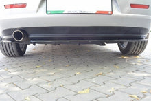 Carica l'immagine nel visualizzatore di Gallery, Splitter Posteriore Centrale Alfa Romeo 159 (con barre verticali)