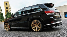 Carica l'immagine nel visualizzatore di Gallery, Diffusore Posteriore Jeep Grand Cherokee WK2 Summit Facelift (con barra verticale)