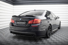 Carica l'immagine nel visualizzatore di Gallery, Diffusore Posteriore BMW Serie 5 F10 F11 M-Pack barre verticali scarico singolo