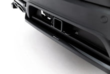 Carica l'immagine nel visualizzatore di Gallery, Splitter Posteriore Centrale Maxton Design Ford Explorer ST Mk6