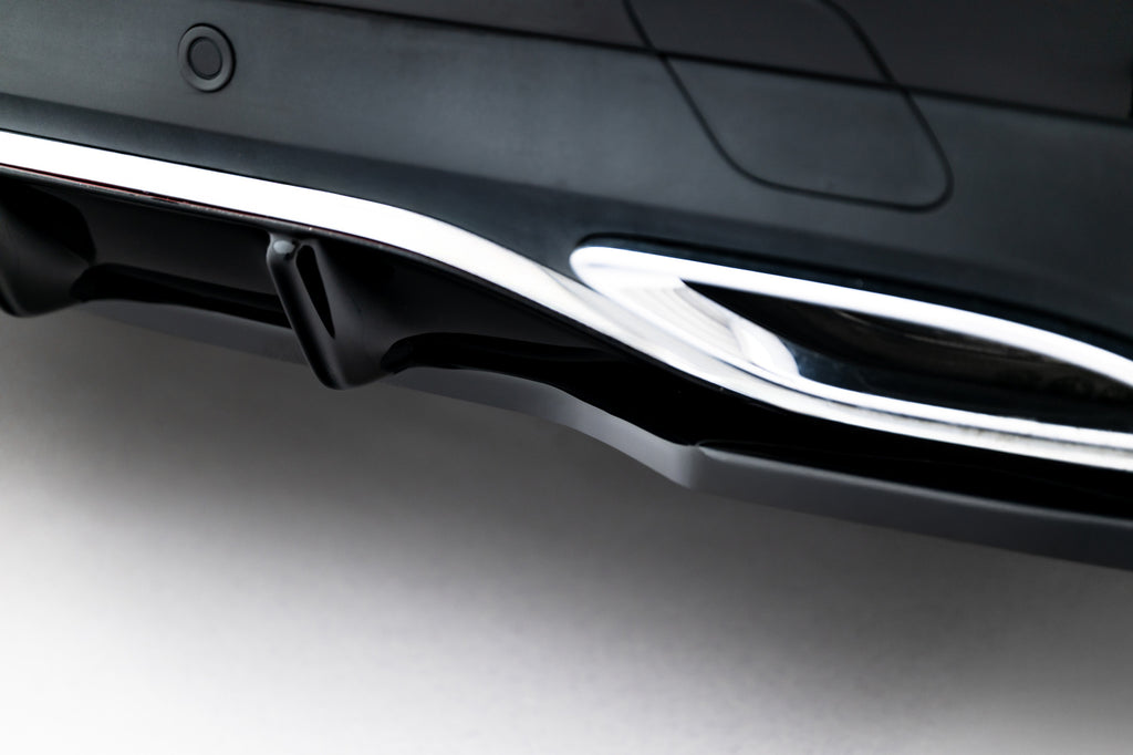 Splitter Posteriore Centrale compatibile con Mercedes-Benz CLS AMG-Line C257 (2018-2021)