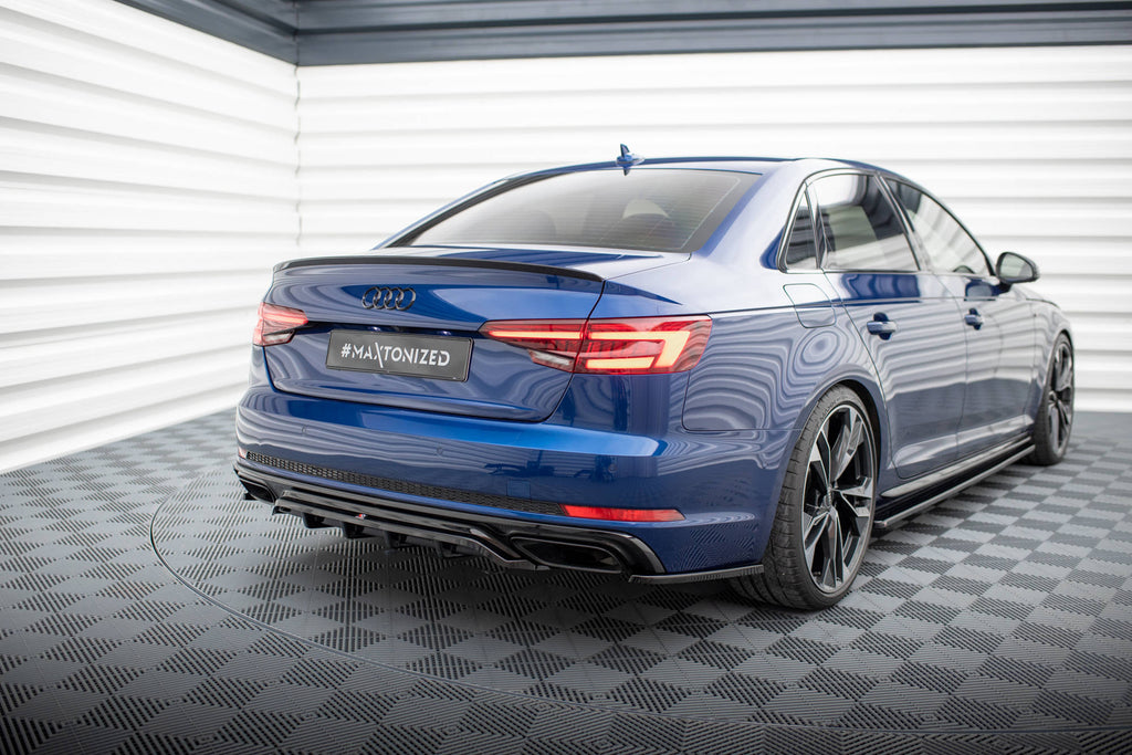 Splitter Posteriore Centrale con Barre Verticali Audi A4 Competition B9 Maxton Design