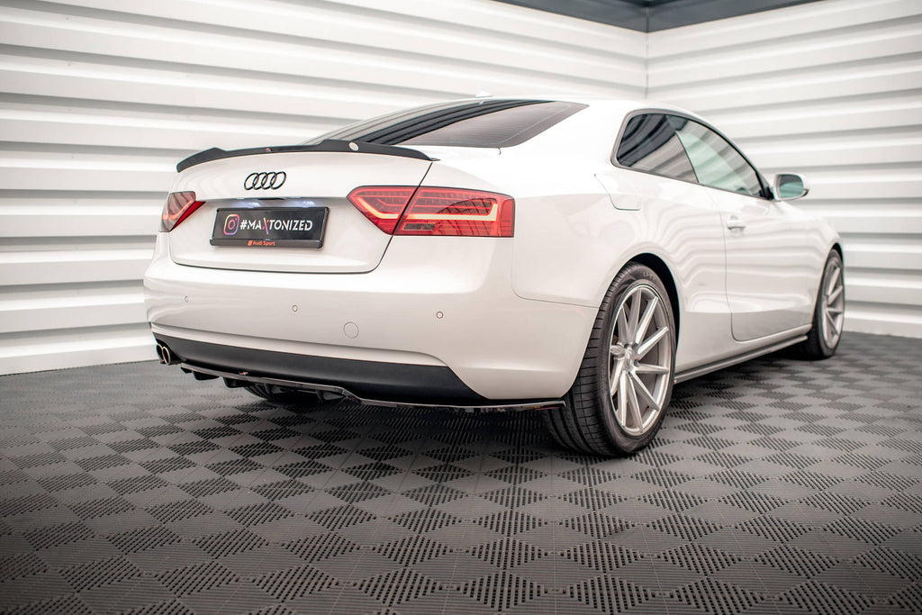 Splitter Posteriore Centrale (con barre verticali) Audi A5 Coupé 8T Facelift
