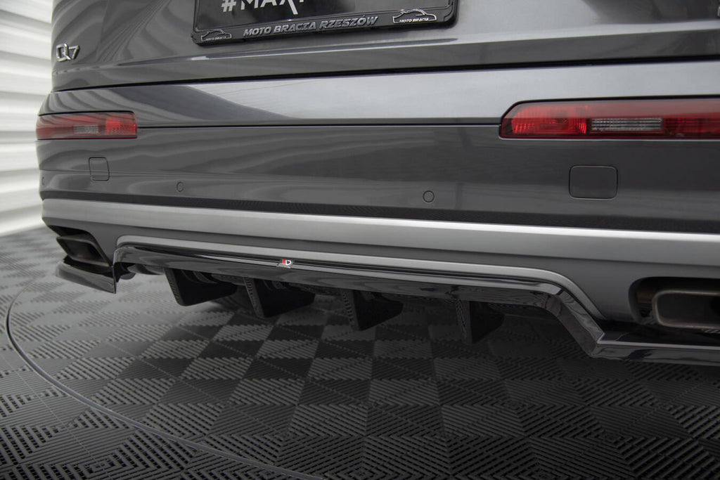 Splitter Posteriore Centrale con Barre Verticali Audi Q7 Mk2 Maxton Design