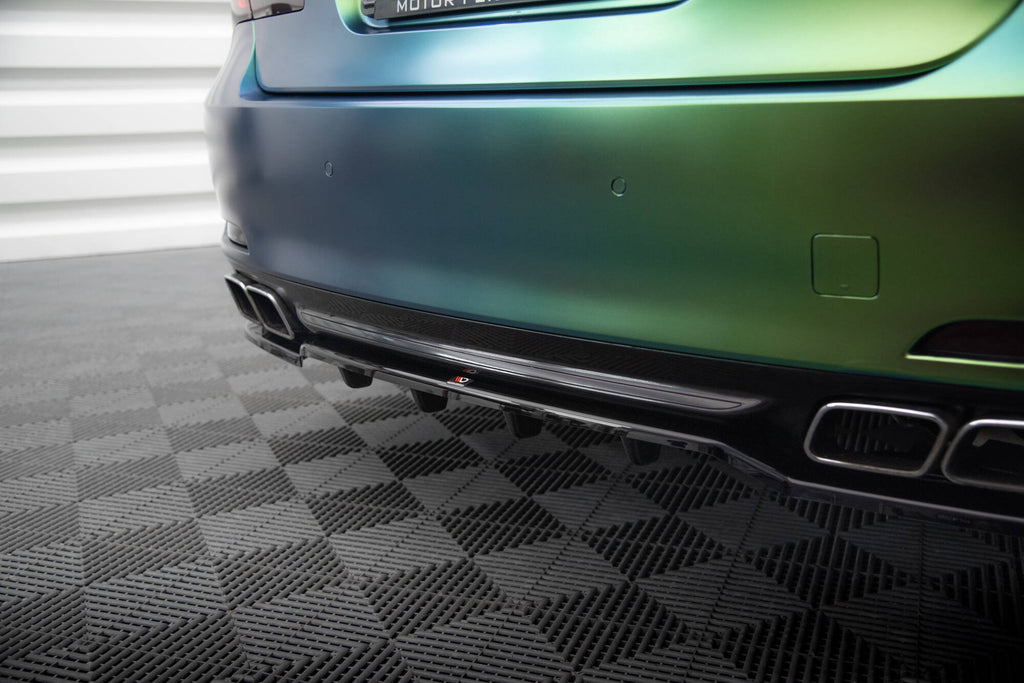 Splitter Posteriore Centrale con Barre Verticali BMW Serie 7 F01