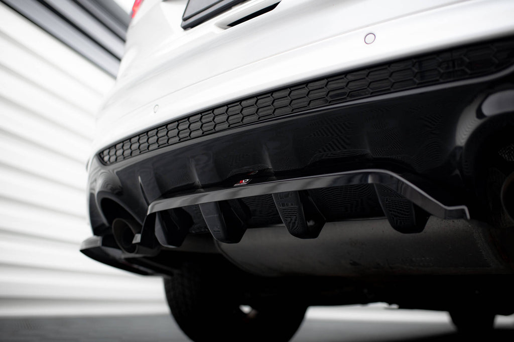 Splitter Posteriore Centrale con Barre Verticali Maxton Design Ford Kuga ST-Line Mk2