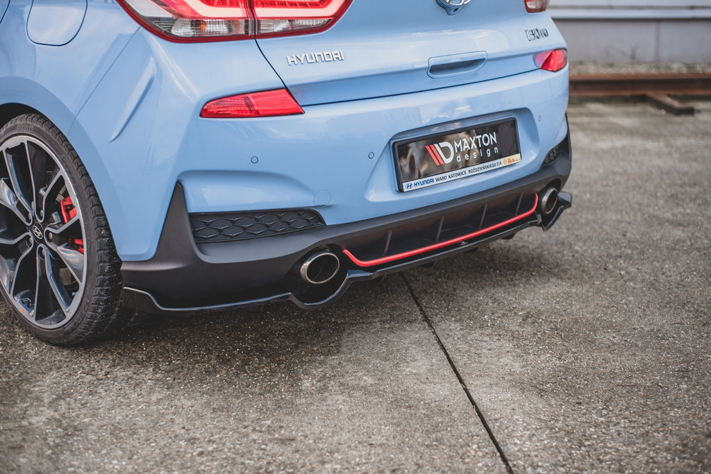 Splitter Posteriore Centrale Hyundai i30 N Mk3 Hatchback (con barre verticali)