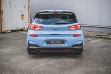Carica l'immagine nel visualizzatore di Gallery, Splitter Posteriore Centrale Hyundai i30 N Mk3 Hatchback (con barre verticali)