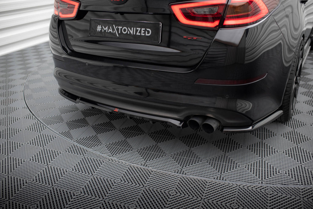Splitter posteriore centrale con barre verticali Kia Optima Mk3