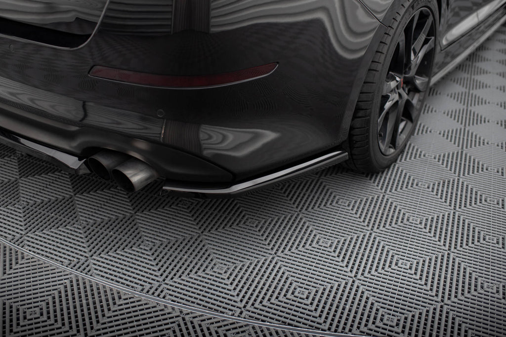 Splitter posteriore centrale con barre verticali Kia Optima Mk3