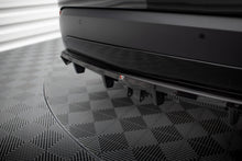 Load image into Gallery viewer, Splitter posteriore centrale con barre verticali Maxton Design Land Rover Discovery HSE Mk5