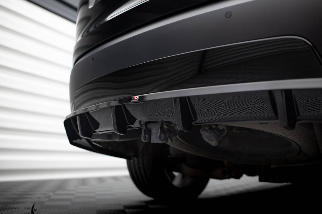 Splitter posteriore centrale con barre verticali Maxton Design Land Rover Discovery HSE Mk5