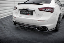 Carica l'immagine nel visualizzatore di Gallery, Splitter Posteriore Centrale con Barre Verticali Maserati Ghibli Mk3 Facelift
