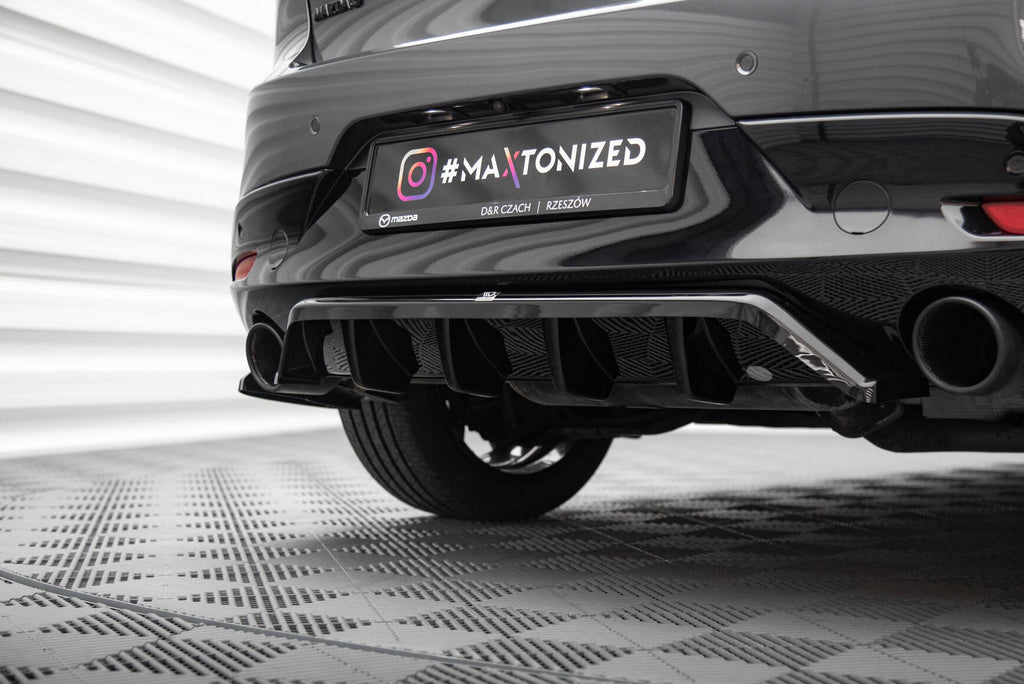 Splitter Posteriore Centrale con Barre Verticali Mazda 3 Mk4