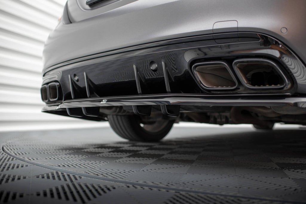 Splitter posteriore centrale con barre verticali Maxton Design Mercedes-AMG C63 W205 Facelift