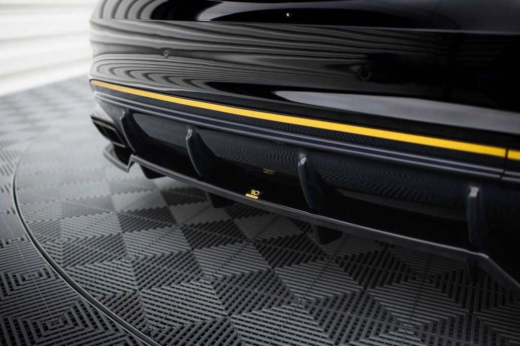 Splitter Posteriore Centrale con Barre Verticali Mercedes-AMG CLA 45 C117 Facelift