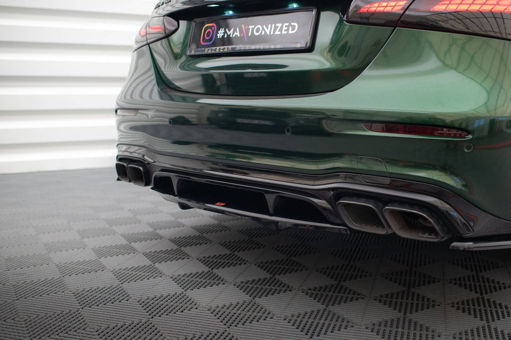 Splitter Posteriore Centrale con Barre Verticali Mercedes-AMG E63 W213 Facelift