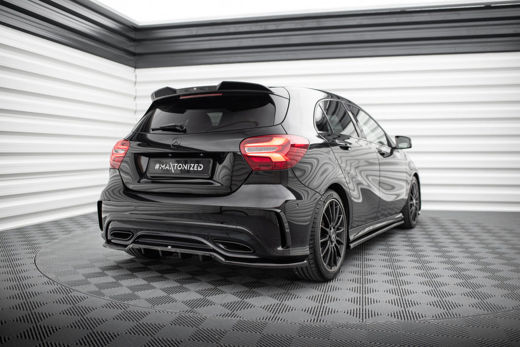 Splitter Posteriore Centrale con Barre Verticali Mercedes-Benz Classe A AMG-Line W176 facelift (2015-2018)